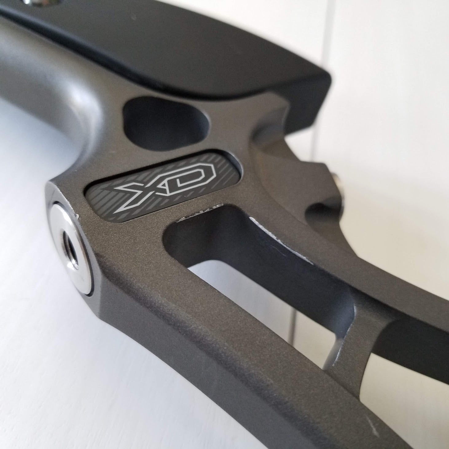 HOYT Formula XD ハンドル | アシストアーチェリー