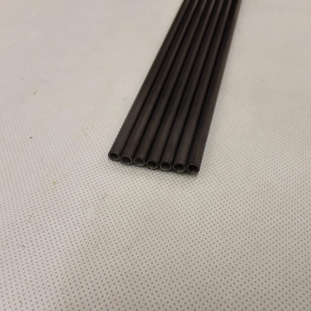EASTON ACE 570 27.4インチ(ノックの溝からシャフトの端まで) 7本 | アシストアーチェリー